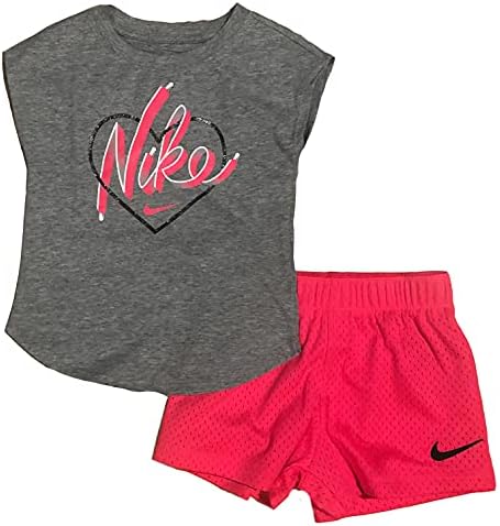 Nike Bebek Kız Çocuk Grafikli Tişört ve Şort 2'li Kıyafet Seti